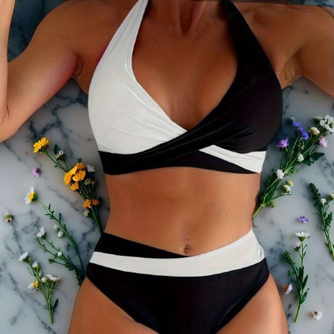 Sunkiss – Maillot de bain 2 pièces pour femme | Couleur vibrante, haut à nouer, détails croisés – Idéal plage & vacances