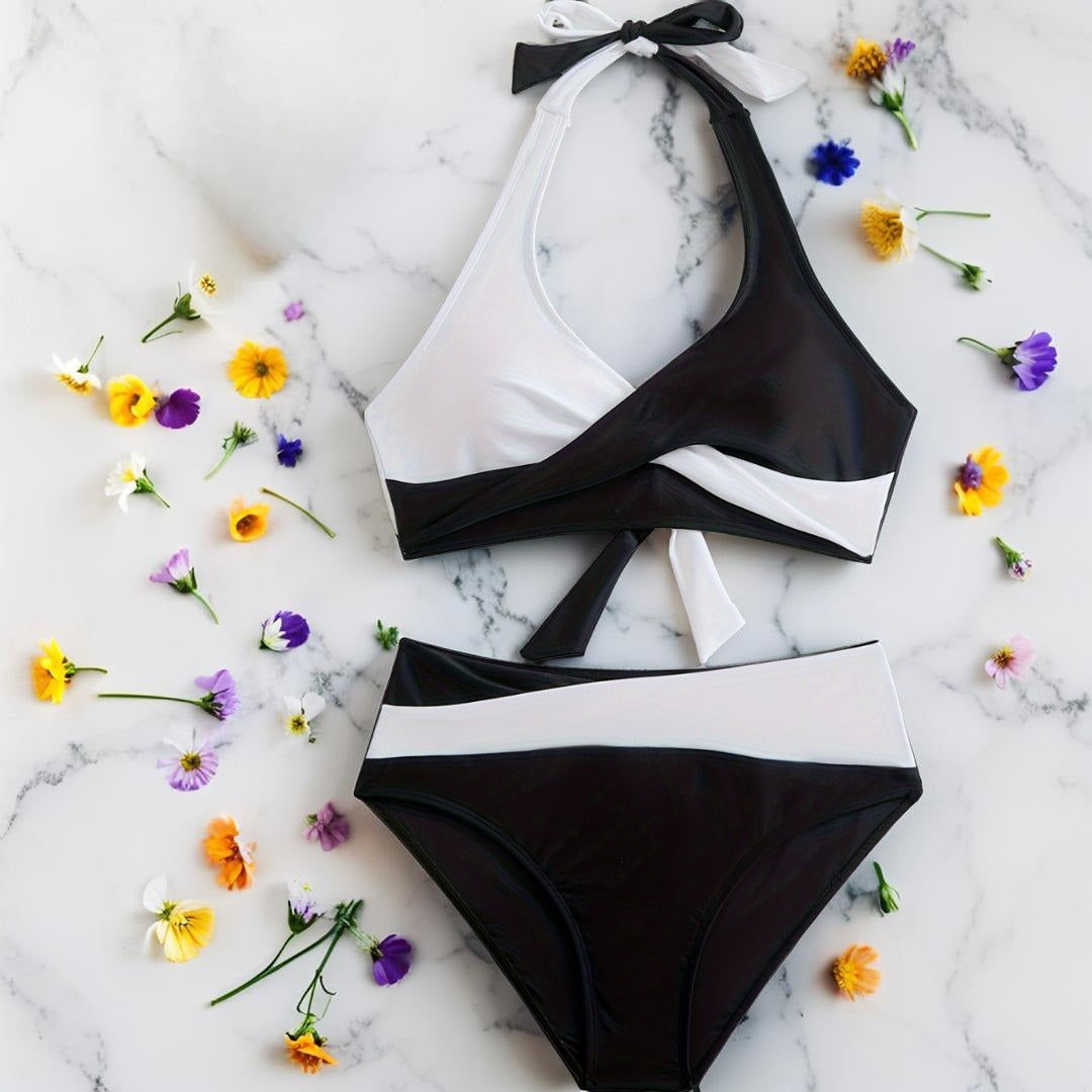 Sunkiss – Maillot de bain 2 pièces pour femme | Couleur vibrante, haut à nouer, détails croisés – Idéal plage & vacances